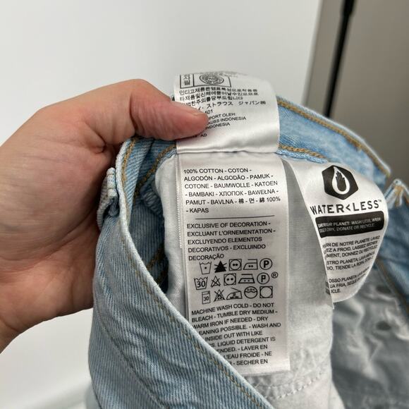 Levi’s High Rise Wedgie Denim Shorts Button Fly - Picture 6 of 7